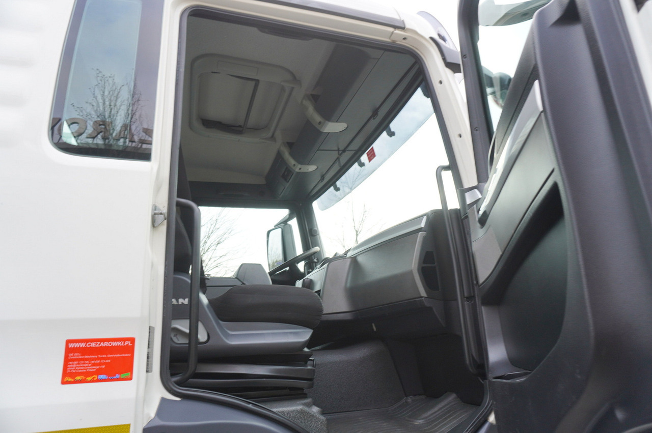 Leasing MAN TGS 26.400 / HDS HIAB 244 EP-4 HIDUO 8500 kg / 6x4 MAN TGS 26.400 / HDS HIAB 244 EP-4 HIDUO 8500 kg / 6x4: kuva Leasing MAN TGS 26.400 / HDS HIAB 244 EP-4 HIDUO 8500 kg / 6x4 MAN TGS 26.400 / HDS HIAB 244 EP-4 HIDUO 8500 kg / 6x4