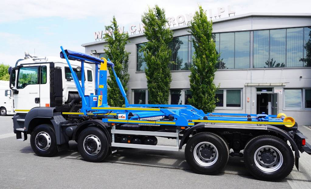 MAN TGS 35.400 8×4 HYVA LIFT 32.56 SE hooklift - Koukkulava kuorma-auto: kuva MAN TGS 35.400 8×4 HYVA LIFT 32.56 SE hooklift - Koukkulava kuorma-auto MAN TGS 35.400 8×4 HYVA LIFT 32.56 SE hooklift - Koukkulava kuorma-auto: kuva MAN TGS 35.400 8×4 HYVA LIFT 32.56 SE hooklift - Koukkulava kuorma-auto