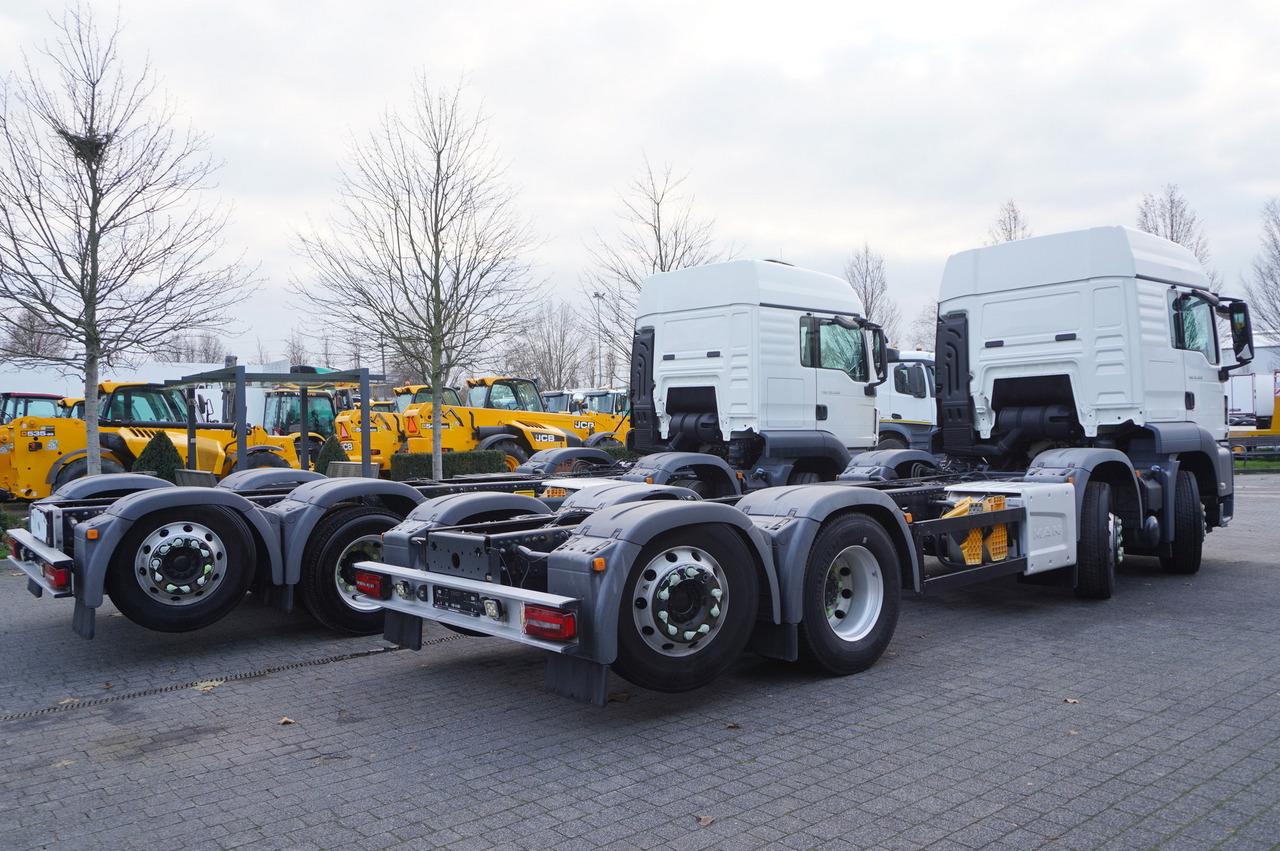 MAN TGS 35.420 8×2 / Chassis 6.4 m / 3 steered axles - Kuorma-auto alusta, Nosturiauto: kuva MAN TGS 35.420 8×2 / Chassis 6.4 m / 3 steered axles - Kuorma-auto alusta, Nosturiauto MAN TGS 35.420 8×2 / Chassis 6.4 m / 3 steered axles - Kuorma-auto alusta, Nosturiauto: kuva MAN TGS 35.420 8×2 / Chassis 6.4 m / 3 steered axles - Kuorma-auto alusta, Nosturiauto