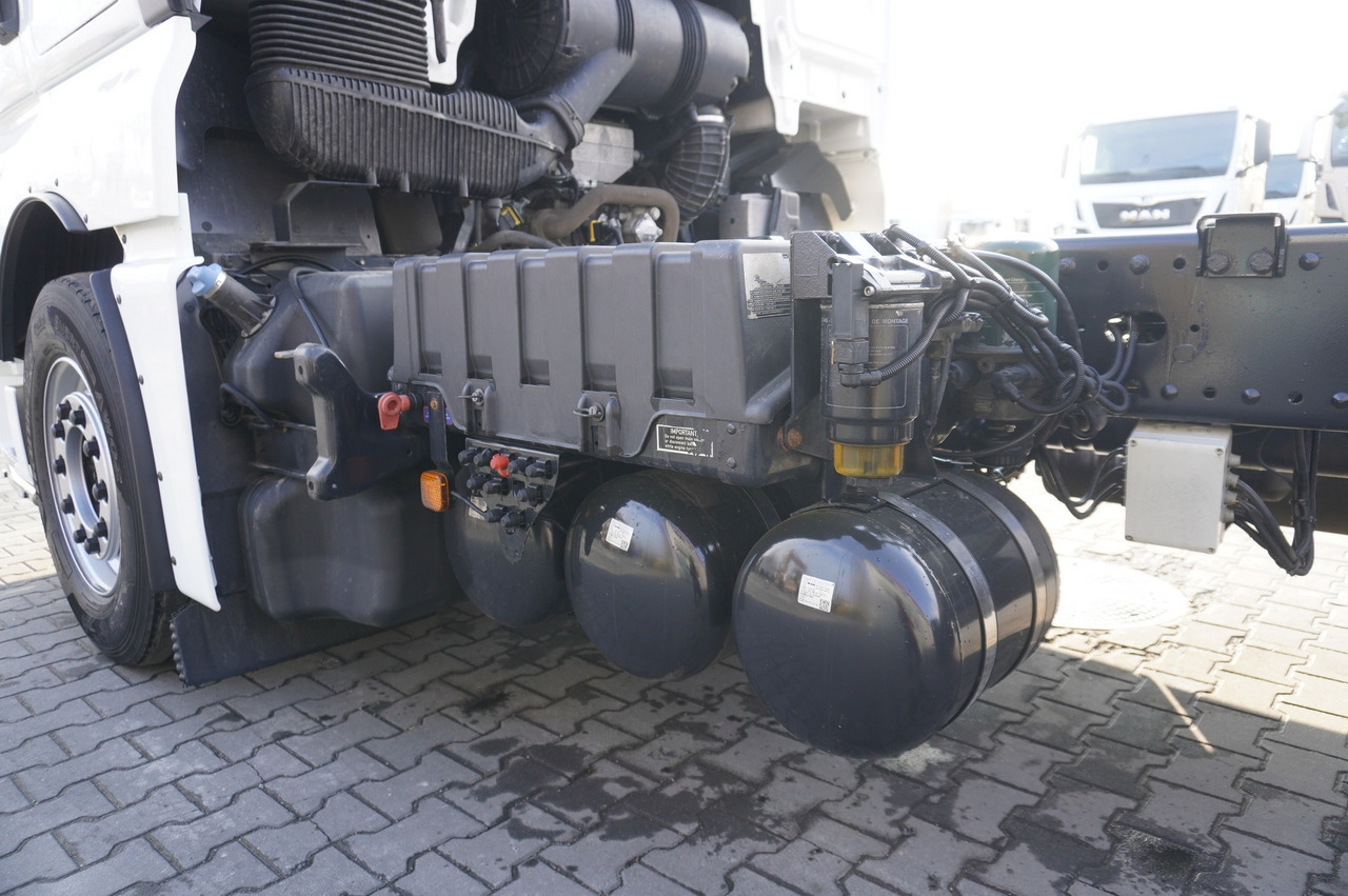 Leasing MAN TGX 35.580 E6 8x4/4 - 8.8m chassis frame MAN TGX 35.580 E6 8x4/4 - 8.8m chassis frame: kuva Leasing MAN TGX 35.580 E6 8x4/4 - 8.8m chassis frame MAN TGX 35.580 E6 8x4/4 - 8.8m chassis frame Leasing MAN TGX 35.580 E6 8x4/4 - 8.8m chassis frame MAN TGX 35.580 E6 8x4/4 - 8.8m chassis frame: kuva Leasing MAN TGX 35.580 E6 8x4/4 - 8.8m chassis frame MAN TGX 35.580 E6 8x4/4 - 8.8m chassis frame