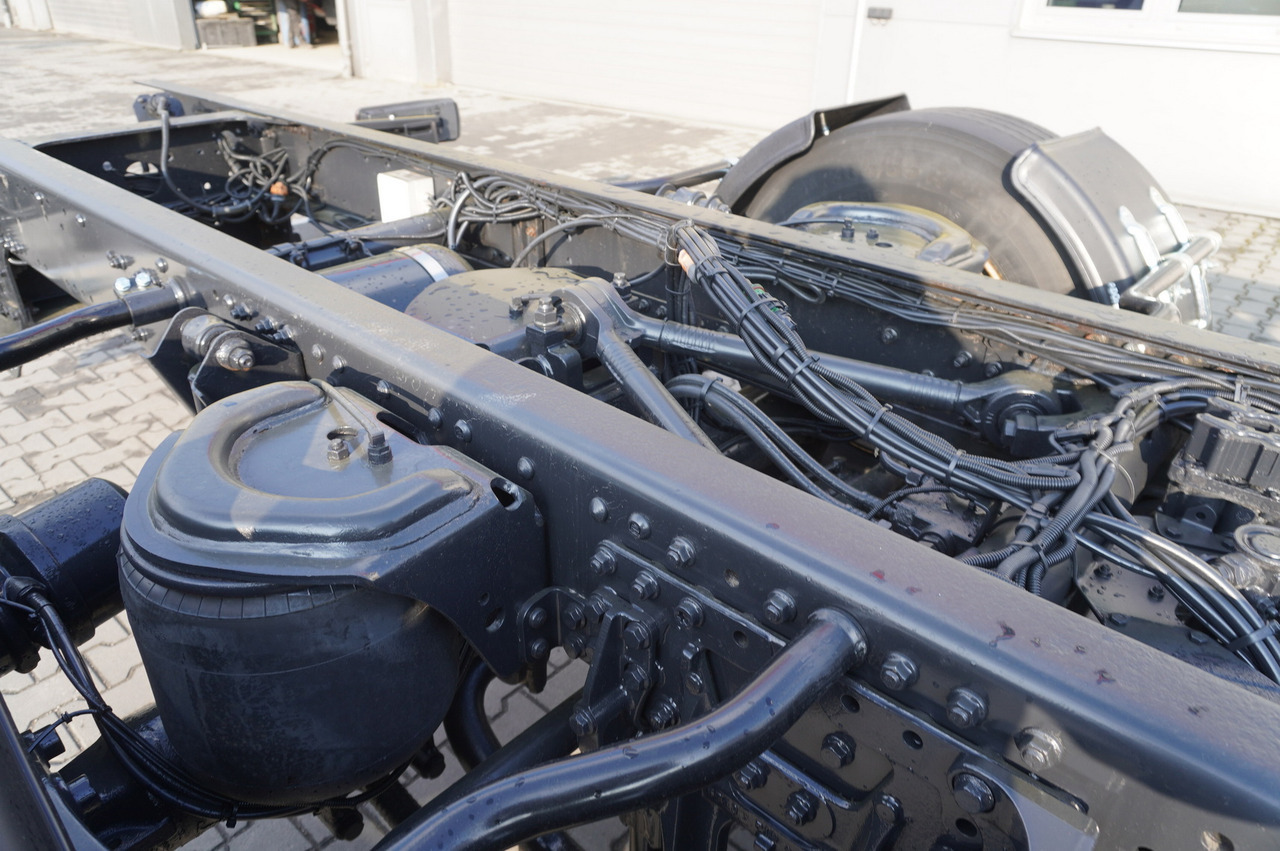 Leasing MAN TGX 35.580 E6 8x4/4 - 8.8m chassis frame MAN TGX 35.580 E6 8x4/4 - 8.8m chassis frame: kuva Leasing MAN TGX 35.580 E6 8x4/4 - 8.8m chassis frame MAN TGX 35.580 E6 8x4/4 - 8.8m chassis frame Leasing MAN TGX 35.580 E6 8x4/4 - 8.8m chassis frame MAN TGX 35.580 E6 8x4/4 - 8.8m chassis frame: kuva Leasing MAN TGX 35.580 E6 8x4/4 - 8.8m chassis frame MAN TGX 35.580 E6 8x4/4 - 8.8m chassis frame