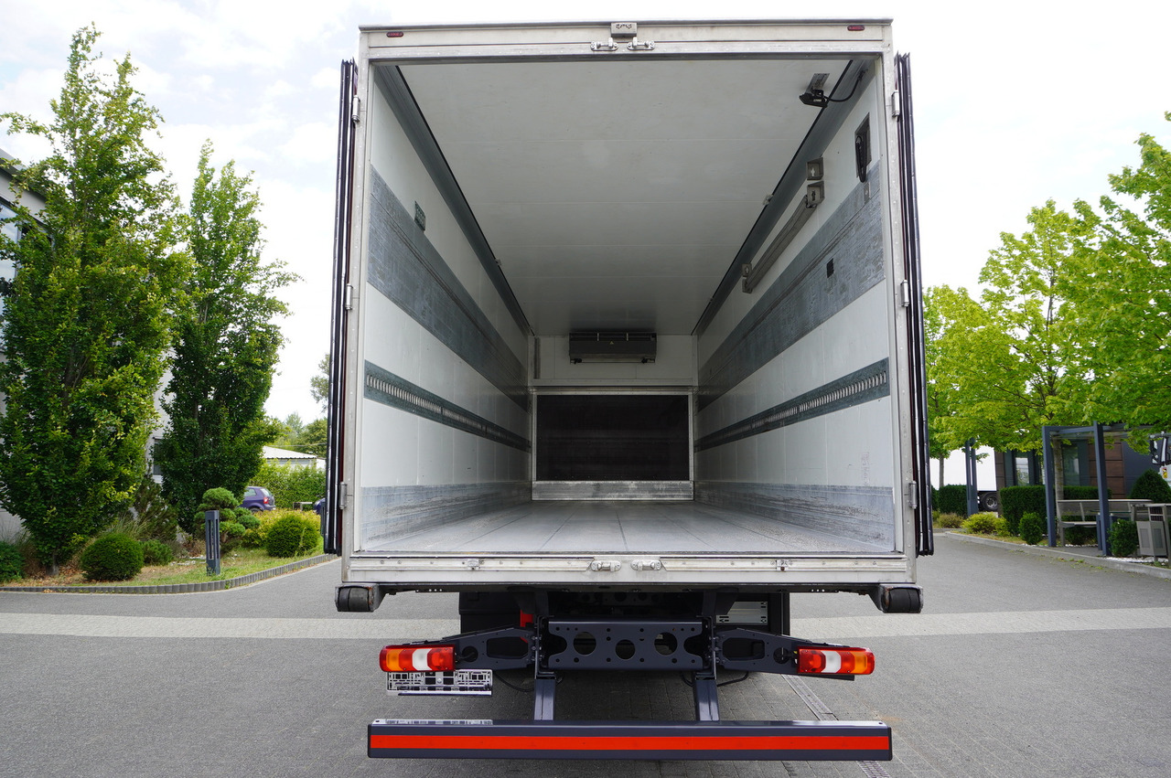MERCEDES-BENZ Actros 1824 / Refrigerator 22 EPAL / Carrier Supra 850 / Sleeping cabin - Refrigeraattori kuorma-auto: kuva MERCEDES-BENZ Actros 1824 / Refrigerator 22 EPAL / Carrier Supra 850 / Sleeping cabin - Refrigeraattori kuorma-auto MERCEDES-BENZ Actros 1824 / Refrigerator 22 EPAL / Carrier Supra 850 / Sleeping cabin - Refrigeraattori kuorma-auto: kuva MERCEDES-BENZ Actros 1824 / Refrigerator 22 EPAL / Carrier Supra 850 / Sleeping cabin - Refrigeraattori kuorma-auto