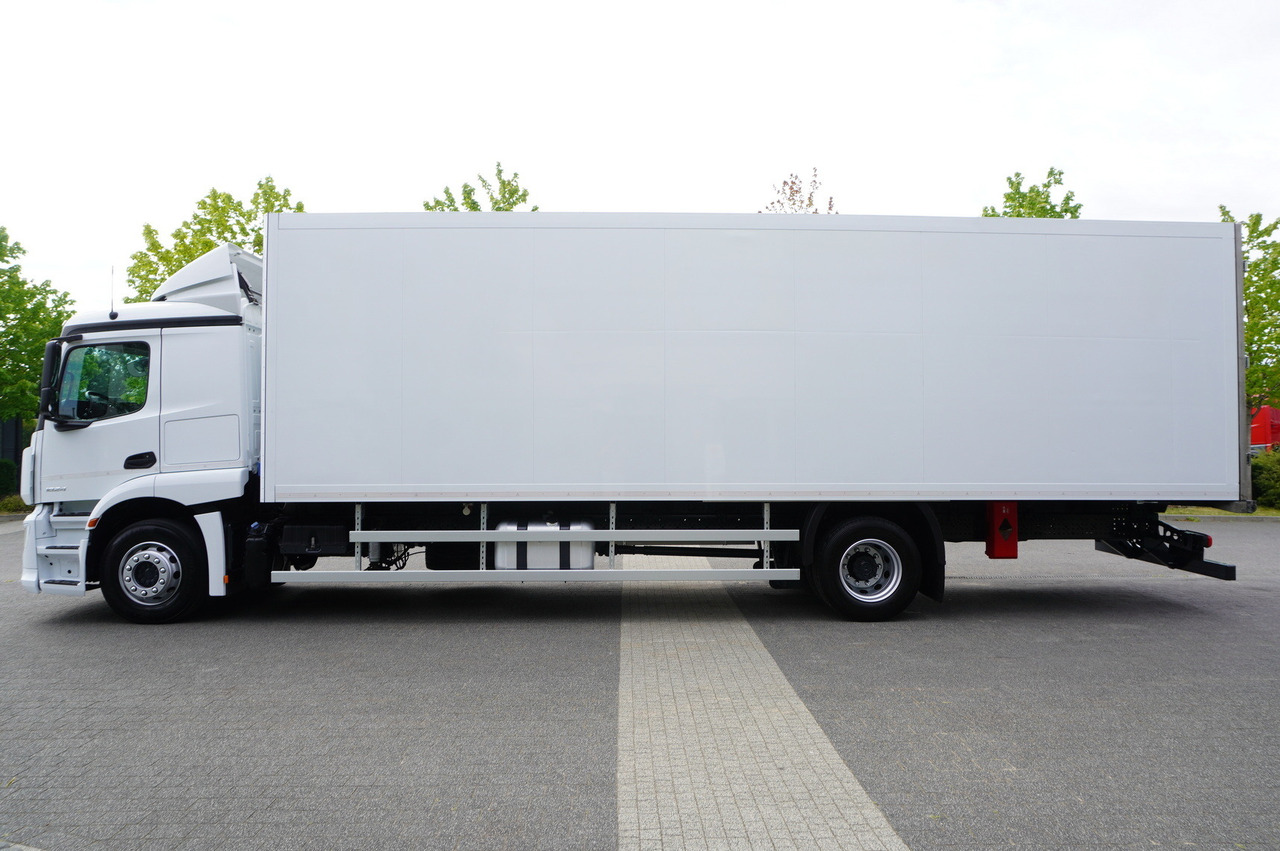MERCEDES-BENZ Actros 1824 / Refrigerator 22 EPAL / Carrier Supra 850 / Sleeping cabin - Refrigeraattori kuorma-auto: kuva MERCEDES-BENZ Actros 1824 / Refrigerator 22 EPAL / Carrier Supra 850 / Sleeping cabin - Refrigeraattori kuorma-auto MERCEDES-BENZ Actros 1824 / Refrigerator 22 EPAL / Carrier Supra 850 / Sleeping cabin - Refrigeraattori kuorma-auto: kuva MERCEDES-BENZ Actros 1824 / Refrigerator 22 EPAL / Carrier Supra 850 / Sleeping cabin - Refrigeraattori kuorma-auto