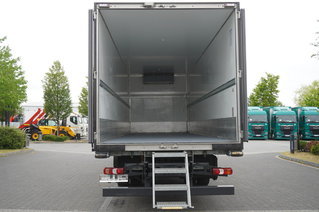 MERCEDES-BENZ Actros 1824 / Refrigerator 22 EPAL / Carrier Supra 950 / Sleeping cabin - Refrigeraattori kuorma-auto: kuva MERCEDES-BENZ Actros 1824 / Refrigerator 22 EPAL / Carrier Supra 950 / Sleeping cabin - Refrigeraattori kuorma-auto MERCEDES-BENZ Actros 1824 / Refrigerator 22 EPAL / Carrier Supra 950 / Sleeping cabin - Refrigeraattori kuorma-auto: kuva MERCEDES-BENZ Actros 1824 / Refrigerator 22 EPAL / Carrier Supra 950 / Sleeping cabin - Refrigeraattori kuorma-auto