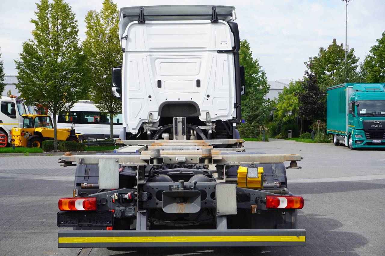 MERCEDES-BENZ Actros 2545 6×2 MP5 / Full ADR / 2 units - Konttialus/ Vaihtokuormatilat kuorma-auto: kuva MERCEDES-BENZ Actros 2545 6×2 MP5 / Full ADR / 2 units - Konttialus/ Vaihtokuormatilat kuorma-auto MERCEDES-BENZ Actros 2545 6×2 MP5 / Full ADR / 2 units - Konttialus/ Vaihtokuormatilat kuorma-auto: kuva MERCEDES-BENZ Actros 2545 6×2 MP5 / Full ADR / 2 units - Konttialus/ Vaihtokuormatilat kuorma-auto