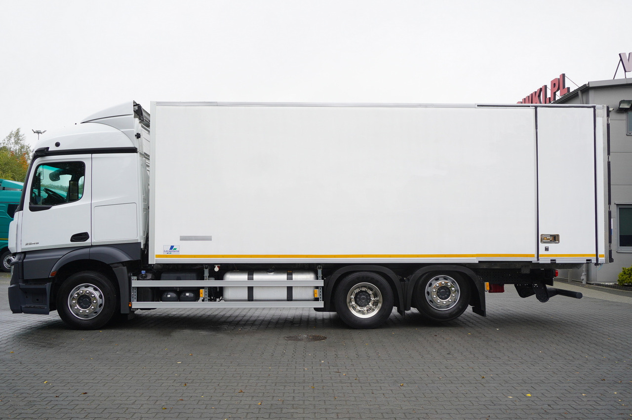 MERCEDES-BENZ Actros 2545 MP5 / Lecapitaine 18 EPAL refrigerator / Bitemperature / Carrier Supra 850 MT / ADR AT - Refrigeraattori kuorma-auto: kuva MERCEDES-BENZ Actros 2545 MP5 / Lecapitaine 18 EPAL refrigerator / Bitemperature / Carrier Supra 850 MT / ADR AT - Refrigeraattori kuorma-auto MERCEDES-BENZ Actros 2545 MP5 / Lecapitaine 18 EPAL refrigerator / Bitemperature / Carrier Supra 850 MT / ADR AT - Refrigeraattori kuorma-auto: kuva MERCEDES-BENZ Actros 2545 MP5 / Lecapitaine 18 EPAL refrigerator / Bitemperature / Carrier Supra 850 MT / ADR AT - Refrigeraattori kuorma-auto