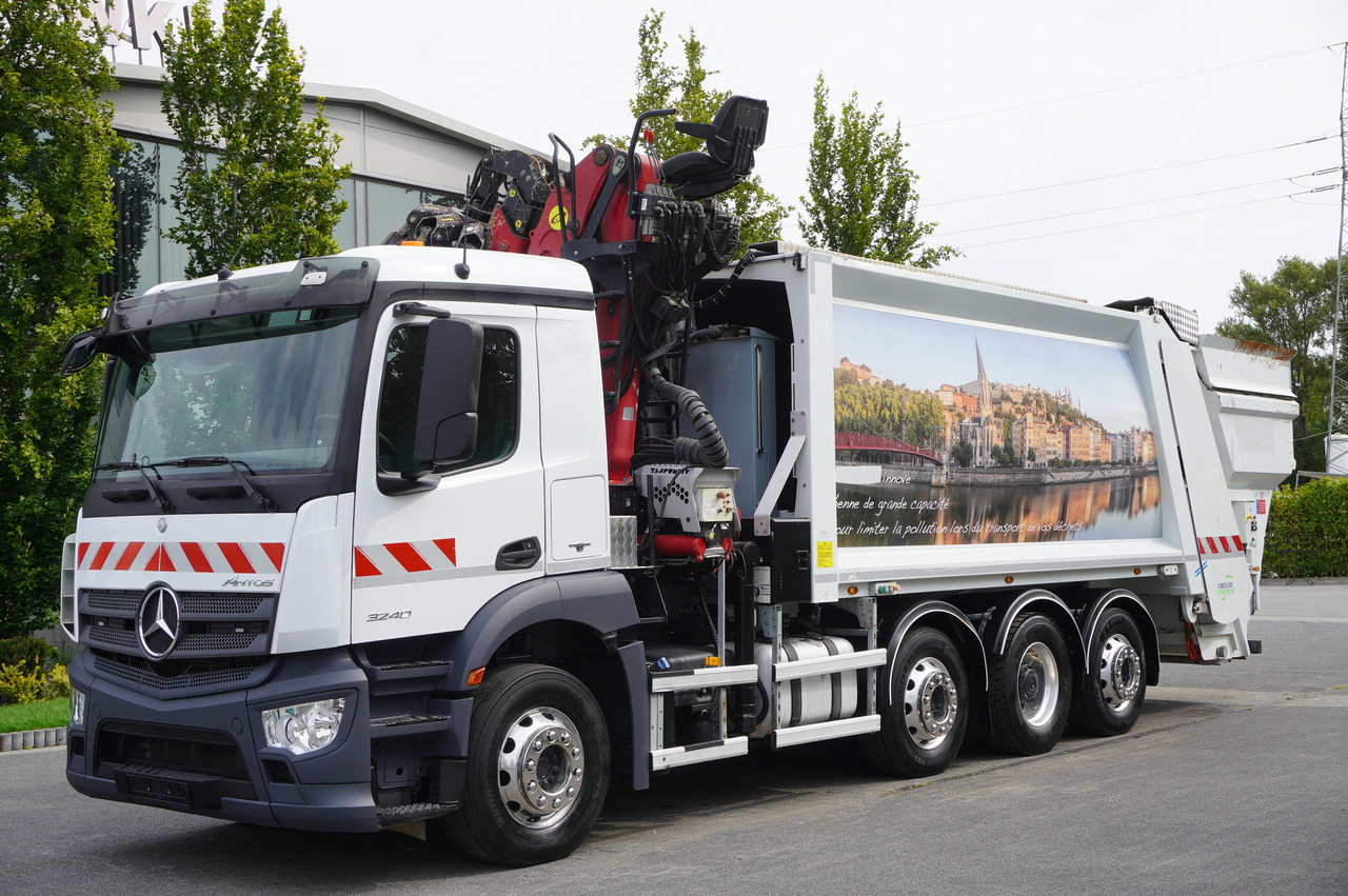 MERCEDES-BENZ Antos 3240 8x2 / Tajfun 5T crane / Farid Industries garbage truck/ 3 steered axles - Roska-auto: kuva MERCEDES-BENZ Antos 3240 8x2 / Tajfun 5T crane / Farid Industries garbage truck/ 3 steered axles - Roska-auto MERCEDES-BENZ Antos 3240 8x2 / Tajfun 5T crane / Farid Industries garbage truck/ 3 steered axles - Roska-auto: kuva MERCEDES-BENZ Antos 3240 8x2 / Tajfun 5T crane / Farid Industries garbage truck/ 3 steered axles - Roska-auto