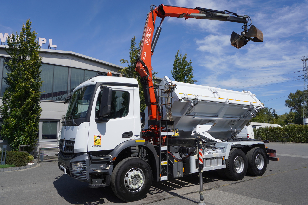 MERCEDES-BENZ Arocs 2636 / 6x4 / HDS Fassi / 3-Way Tipper / Bortmatic - Kippiauto kuorma-auto, Nosturiauto: kuva MERCEDES-BENZ Arocs 2636 / 6x4 / HDS Fassi / 3-Way Tipper / Bortmatic - Kippiauto kuorma-auto, Nosturiauto MERCEDES-BENZ Arocs 2636 / 6x4 / HDS Fassi / 3-Way Tipper / Bortmatic - Kippiauto kuorma-auto, Nosturiauto: kuva MERCEDES-BENZ Arocs 2636 / 6x4 / HDS Fassi / 3-Way Tipper / Bortmatic - Kippiauto kuorma-auto, Nosturiauto