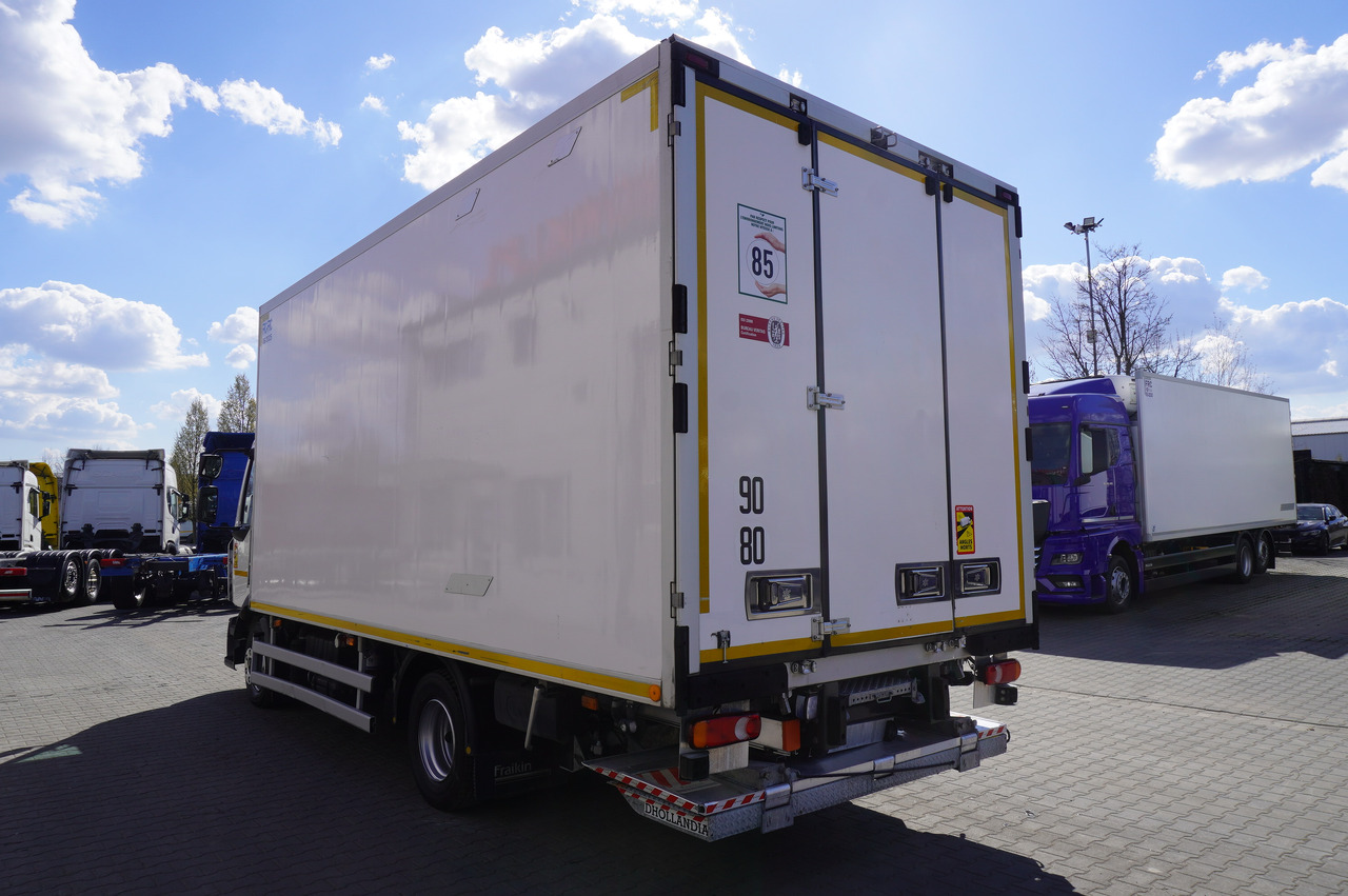 RENAULT D12 / Lamberet refrigerated truck / Dhollandia tail lift 1500 kg / 130 thousand km !! - Refrigeraattori kuorma-auto: kuva RENAULT D12 / Lamberet refrigerated truck / Dhollandia tail lift 1500 kg / 130 thousand km !! - Refrigeraattori kuorma-auto RENAULT D12 / Lamberet refrigerated truck / Dhollandia tail lift 1500 kg / 130 thousand km !! - Refrigeraattori kuorma-auto: kuva RENAULT D12 / Lamberet refrigerated truck / Dhollandia tail lift 1500 kg / 130 thousand km !! - Refrigeraattori kuorma-auto