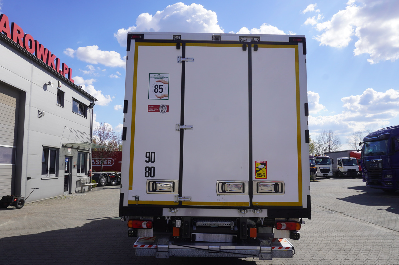 RENAULT D12 / Lamberet refrigerated truck / Dhollandia tail lift 1500 kg / 130 thousand km !! - Refrigeraattori kuorma-auto: kuva RENAULT D12 / Lamberet refrigerated truck / Dhollandia tail lift 1500 kg / 130 thousand km !! - Refrigeraattori kuorma-auto RENAULT D12 / Lamberet refrigerated truck / Dhollandia tail lift 1500 kg / 130 thousand km !! - Refrigeraattori kuorma-auto: kuva RENAULT D12 / Lamberet refrigerated truck / Dhollandia tail lift 1500 kg / 130 thousand km !! - Refrigeraattori kuorma-auto