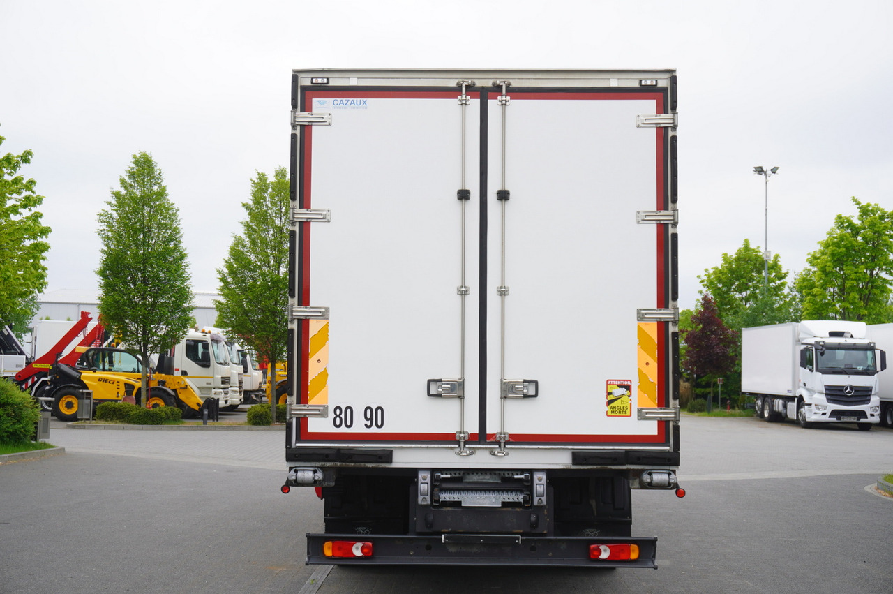RENAULT D13 / 140 tho km !!! / Meat hook refrigerator / Thermoking T800R / 2 units - Refrigeraattori kuorma-auto: kuva RENAULT D13 / 140 tho km !!! / Meat hook refrigerator / Thermoking T800R / 2 units - Refrigeraattori kuorma-auto RENAULT D13 / 140 tho km !!! / Meat hook refrigerator / Thermoking T800R / 2 units - Refrigeraattori kuorma-auto: kuva RENAULT D13 / 140 tho km !!! / Meat hook refrigerator / Thermoking T800R / 2 units - Refrigeraattori kuorma-auto