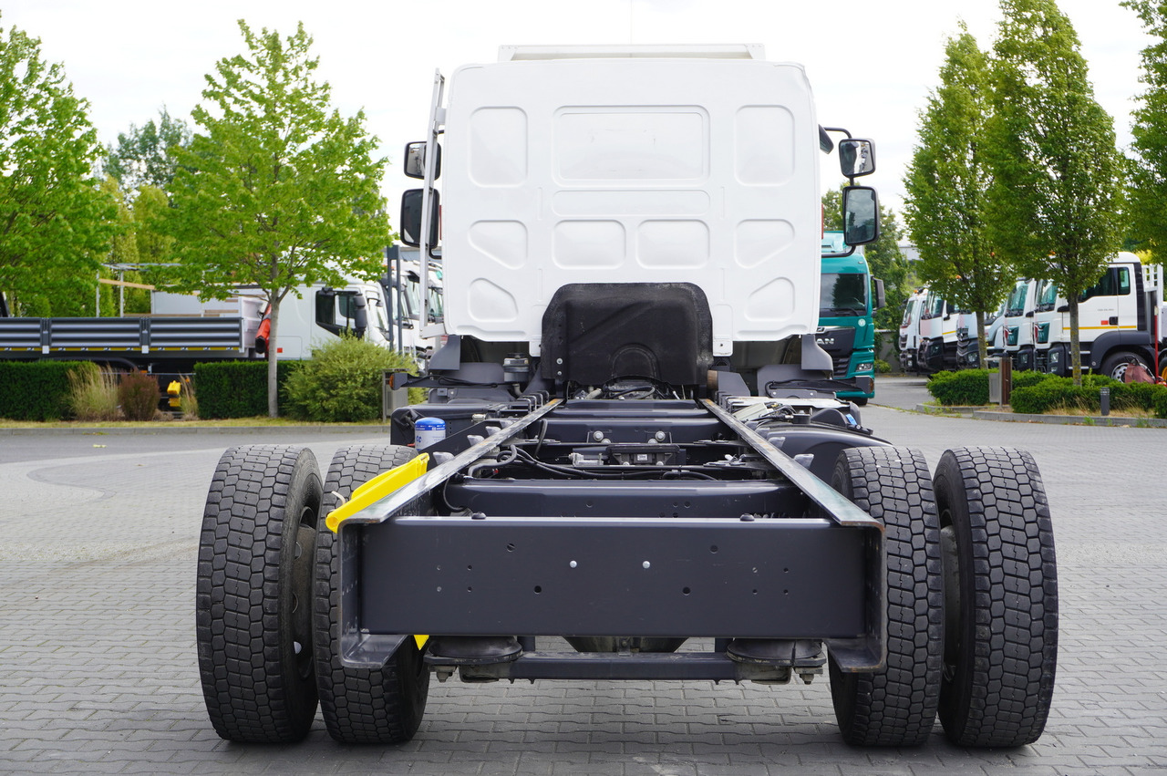 RENAULT D16 / Chassis 7.1 m / Differential lock - Kuorma-auto alusta: kuva RENAULT D16 / Chassis 7.1 m / Differential lock - Kuorma-auto alusta RENAULT D16 / Chassis 7.1 m / Differential lock - Kuorma-auto alusta: kuva RENAULT D16 / Chassis 7.1 m / Differential lock - Kuorma-auto alusta