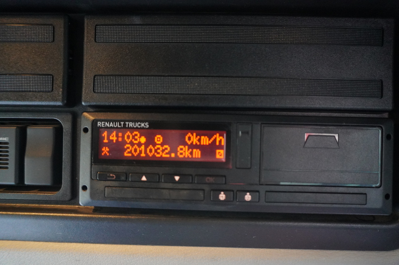 RENAULT RENAULT C280 DTI 8 / FASSI crane 5.6 T / 560 MTH / range 8 m / Flatbed 15 EPAL - Nosturiauto: kuva RENAULT RENAULT C280 DTI 8 / FASSI crane 5.6 T / 560 MTH / range 8 m / Flatbed 15 EPAL - Nosturiauto RENAULT RENAULT C280 DTI 8 / FASSI crane 5.6 T / 560 MTH / range 8 m / Flatbed 15 EPAL - Nosturiauto: kuva RENAULT RENAULT C280 DTI 8 / FASSI crane 5.6 T / 560 MTH / range 8 m / Flatbed 15 EPAL - Nosturiauto