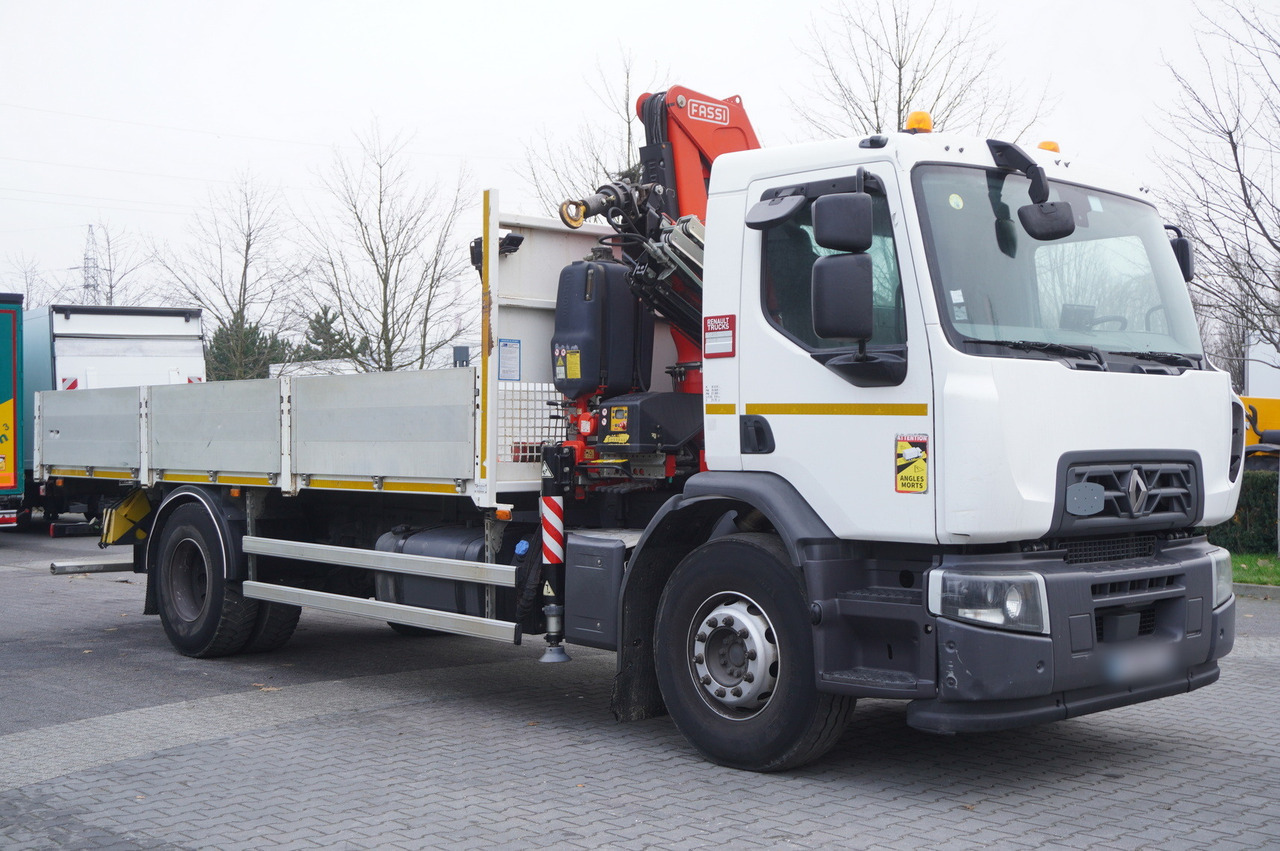 RENAULT RENAULT C280 DTI 8 / FASSI crane 5.6 T / 560 MTH / range 8 m / Flatbed 15 EPAL - Nosturiauto: kuva RENAULT RENAULT C280 DTI 8 / FASSI crane 5.6 T / 560 MTH / range 8 m / Flatbed 15 EPAL - Nosturiauto RENAULT RENAULT C280 DTI 8 / FASSI crane 5.6 T / 560 MTH / range 8 m / Flatbed 15 EPAL - Nosturiauto: kuva RENAULT RENAULT C280 DTI 8 / FASSI crane 5.6 T / 560 MTH / range 8 m / Flatbed 15 EPAL - Nosturiauto