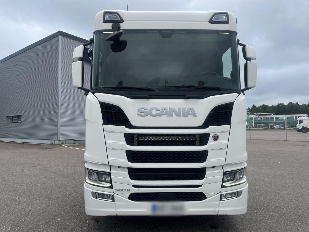 SCANIA R560 B8x4*4 / Chassis / sleeper cab / Power take-off - Kuorma-auto alusta: kuva SCANIA R560 B8x4*4 / Chassis / sleeper cab / Power take-off - Kuorma-auto alusta SCANIA R560 B8x4*4 / Chassis / sleeper cab / Power take-off - Kuorma-auto alusta: kuva SCANIA R560 B8x4*4 / Chassis / sleeper cab / Power take-off - Kuorma-auto alusta