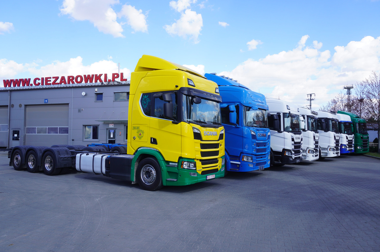 SCANIA R650 V8 / 650 HP/ frame 8.8 m / steered 4th axis / 20 units - Nosturiauto: kuva SCANIA R650 V8 / 650 HP/ frame 8.8 m / steered 4th axis / 20 units - Nosturiauto SCANIA R650 V8 / 650 HP/ frame 8.8 m / steered 4th axis / 20 units - Nosturiauto: kuva SCANIA R650 V8 / 650 HP/ frame 8.8 m / steered 4th axis / 20 units - Nosturiauto