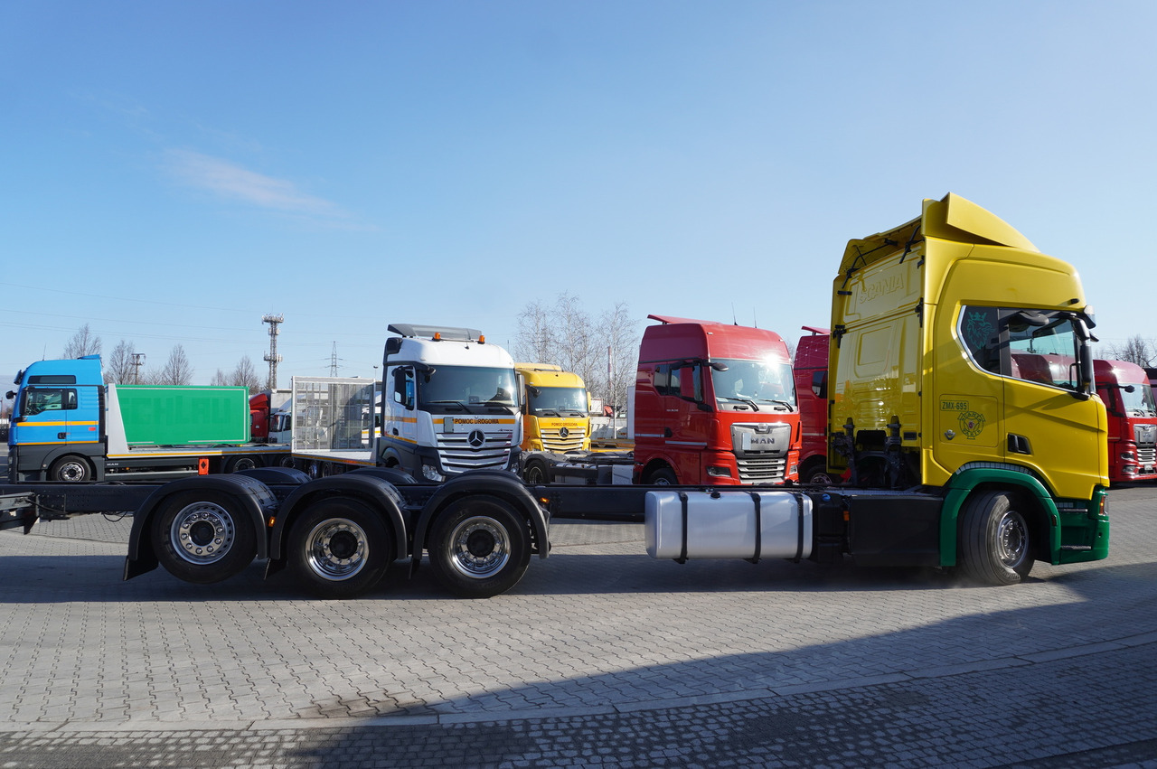 SCANIA R650 V8 8x4/4 E6 / 2020 / Frame 9.7 m - Kuorma-auto alusta: kuva SCANIA R650 V8 8x4/4 E6 / 2020 / Frame 9.7 m - Kuorma-auto alusta SCANIA R650 V8 8x4/4 E6 / 2020 / Frame 9.7 m - Kuorma-auto alusta: kuva SCANIA R650 V8 8x4/4 E6 / 2020 / Frame 9.7 m - Kuorma-auto alusta