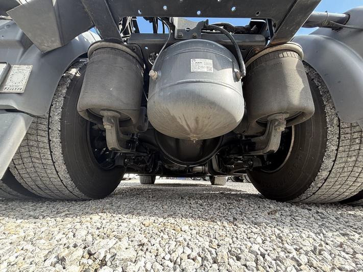 MAN TGX 18.510 4x2 tractor unit / Sleeper cab / 2023 / 4 units - Vetopöytäauto: kuva MAN TGX 18.510 4x2 tractor unit / Sleeper cab / 2023 / 4 units - Vetopöytäauto MAN TGX 18.510 4x2 tractor unit / Sleeper cab / 2023 / 4 units - Vetopöytäauto: kuva MAN TGX 18.510 4x2 tractor unit / Sleeper cab / 2023 / 4 units - Vetopöytäauto