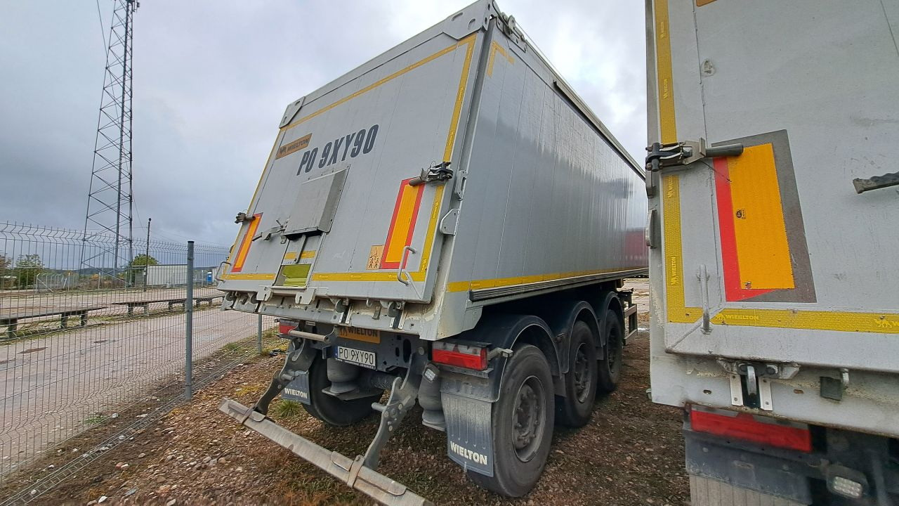 WIELTON NW-3 / weight 6.2 t / capacity 38m3 / Electrically folded roof / Teflon / 20 units, 2022 - Kippiauto puoliperävaunu: kuva WIELTON NW-3 / weight 6.2 t / capacity 38m3 / Electrically folded roof / Teflon / 20 units, 2022 - Kippiauto puoliperävaunu WIELTON NW-3 / weight 6.2 t / capacity 38m3 / Electrically folded roof / Teflon / 20 units, 2022 - Kippiauto puoliperävaunu: kuva WIELTON NW-3 / weight 6.2 t / capacity 38m3 / Electrically folded roof / Teflon / 20 units, 2022 - Kippiauto puoliperävaunu