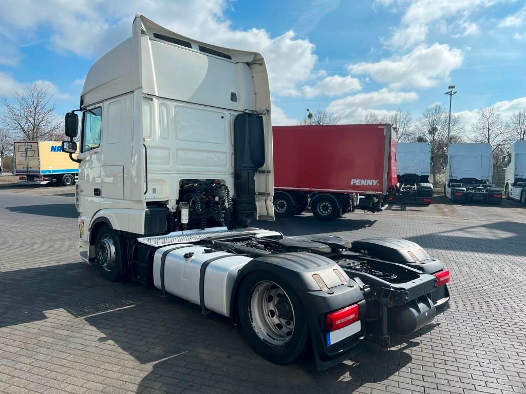 DAF XF 480 FT SSC Low Deck TraXon Intarder 2 x Tank - Vetopöytäauto: kuva DAF XF 480 FT SSC Low Deck TraXon Intarder 2 x Tank - Vetopöytäauto DAF XF 480 FT SSC Low Deck TraXon Intarder 2 x Tank - Vetopöytäauto: kuva DAF XF 480 FT SSC Low Deck TraXon Intarder 2 x Tank - Vetopöytäauto