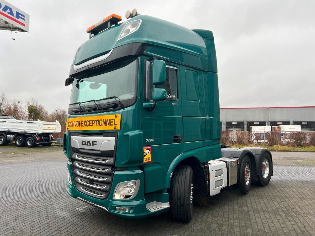 DAF XF 530 SSC FTG Liftlenkachse Retarder Standklima - Vetopöytäauto: kuva DAF XF 530 SSC FTG Liftlenkachse Retarder Standklima - Vetopöytäauto DAF XF 530 SSC FTG Liftlenkachse Retarder Standklima - Vetopöytäauto: kuva DAF XF 530 SSC FTG Liftlenkachse Retarder Standklima - Vetopöytäauto