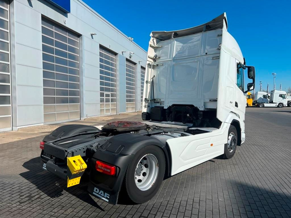 DAF XFn 480 FT Intarder 2xTank 1.105 L Vollspoiler - Vetopöytäauto: kuva DAF XFn 480 FT Intarder 2xTank 1.105 L Vollspoiler - Vetopöytäauto DAF XFn 480 FT Intarder 2xTank 1.105 L Vollspoiler - Vetopöytäauto: kuva DAF XFn 480 FT Intarder 2xTank 1.105 L Vollspoiler - Vetopöytäauto