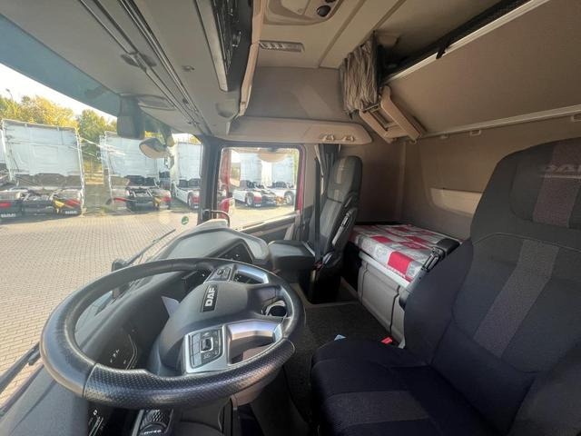 DAF XG 480 FT Low Deck Retarder Standklima 2xTank - Vetopöytäauto: kuva DAF XG 480 FT Low Deck Retarder Standklima 2xTank - Vetopöytäauto DAF XG 480 FT Low Deck Retarder Standklima 2xTank - Vetopöytäauto: kuva DAF XG 480 FT Low Deck Retarder Standklima 2xTank - Vetopöytäauto