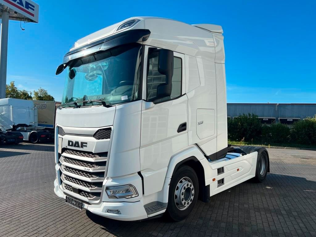 DAF XG 480 FT TraXon Intarder 2xTank Hydraulikanlage - Vetopöytäauto: kuva DAF XG 480 FT TraXon Intarder 2xTank Hydraulikanlage - Vetopöytäauto DAF XG 480 FT TraXon Intarder 2xTank Hydraulikanlage - Vetopöytäauto: kuva DAF XG 480 FT TraXon Intarder 2xTank Hydraulikanlage - Vetopöytäauto