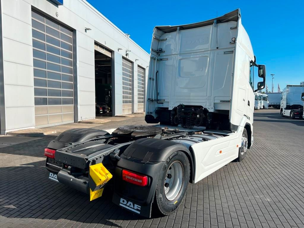 DAF XG 480 FT TraXon Intarder 2xTank Hydraulikanlage - Vetopöytäauto: kuva DAF XG 480 FT TraXon Intarder 2xTank Hydraulikanlage - Vetopöytäauto DAF XG 480 FT TraXon Intarder 2xTank Hydraulikanlage - Vetopöytäauto: kuva DAF XG 480 FT TraXon Intarder 2xTank Hydraulikanlage - Vetopöytäauto