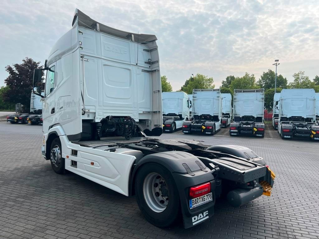 DAF XG 480 FT TraXon ZF-Intarder 2x Tank 1.195 Liter - Vetopöytäauto: kuva DAF XG 480 FT TraXon ZF-Intarder 2x Tank 1.195 Liter - Vetopöytäauto DAF XG 480 FT TraXon ZF-Intarder 2x Tank 1.195 Liter - Vetopöytäauto: kuva DAF XG 480 FT TraXon ZF-Intarder 2x Tank 1.195 Liter - Vetopöytäauto