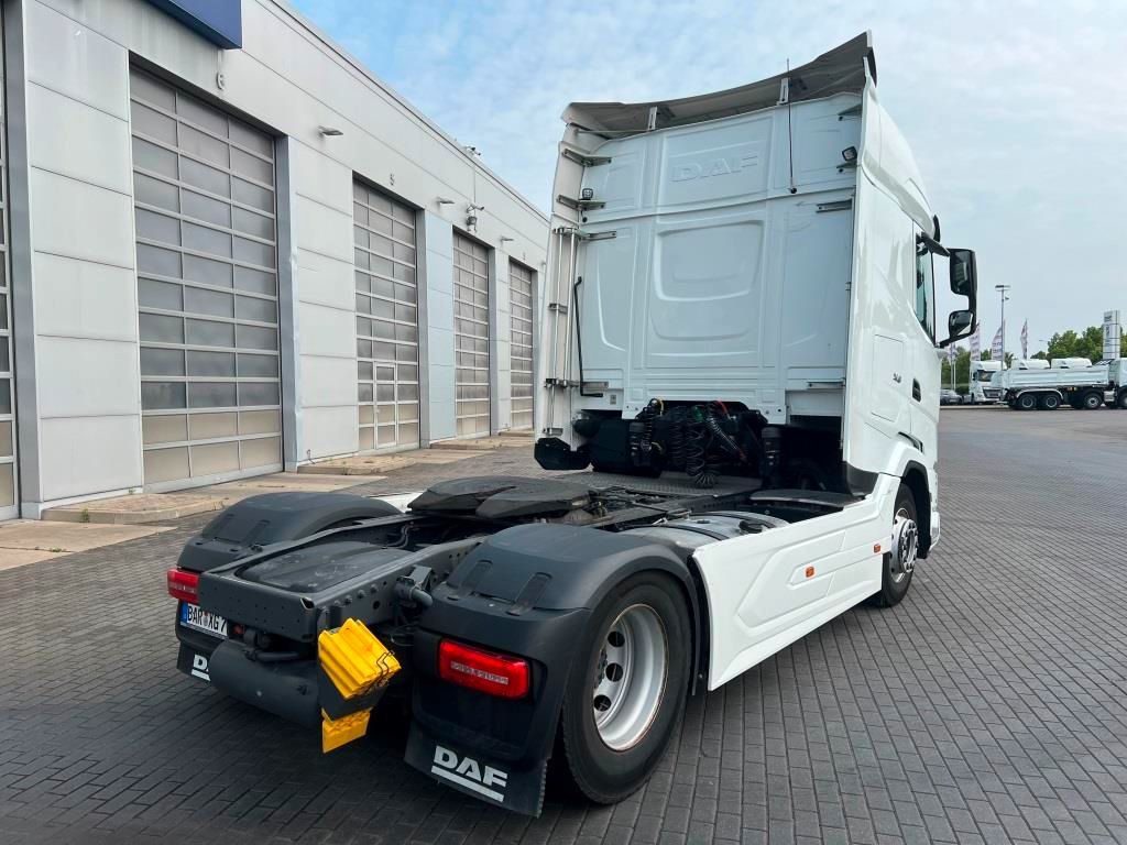 DAF XG 480 FT TraXon ZF-Intarder 2x Tank 1.195 Liter - Vetopöytäauto: kuva DAF XG 480 FT TraXon ZF-Intarder 2x Tank 1.195 Liter - Vetopöytäauto DAF XG 480 FT TraXon ZF-Intarder 2x Tank 1.195 Liter - Vetopöytäauto: kuva DAF XG 480 FT TraXon ZF-Intarder 2x Tank 1.195 Liter - Vetopöytäauto