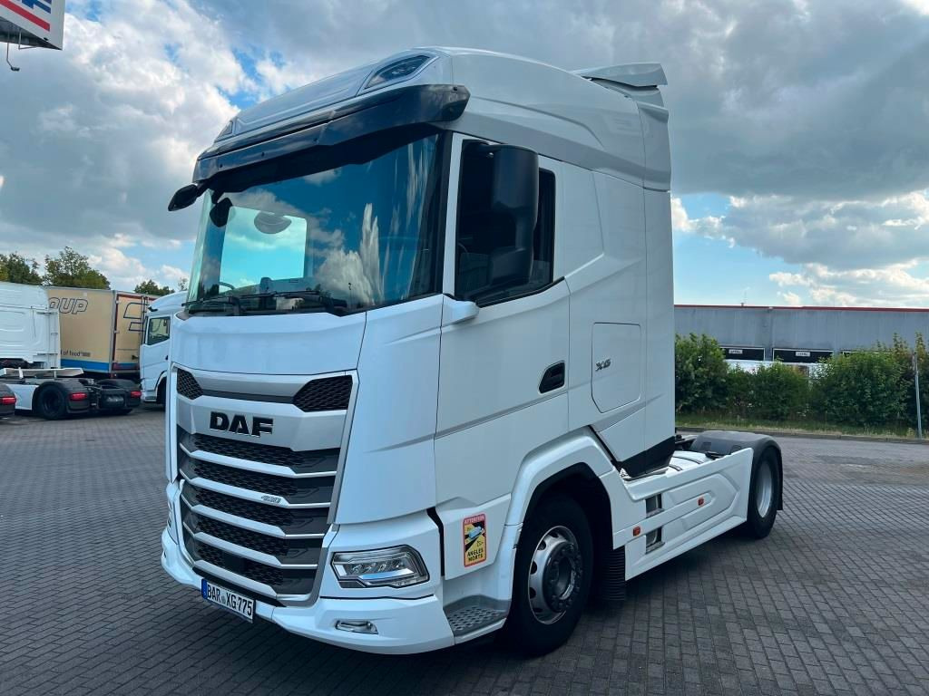 DAF XG 480 FT TraXon ZF-Intarder 2x Tank 1.195 Liter - Vetopöytäauto: kuva DAF XG 480 FT TraXon ZF-Intarder 2x Tank 1.195 Liter - Vetopöytäauto DAF XG 480 FT TraXon ZF-Intarder 2x Tank 1.195 Liter - Vetopöytäauto: kuva DAF XG 480 FT TraXon ZF-Intarder 2x Tank 1.195 Liter - Vetopöytäauto