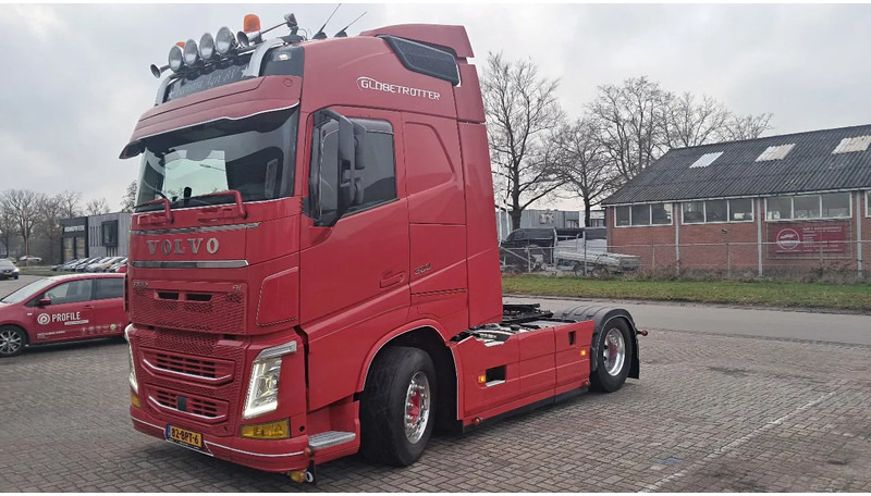 Volvo FH 500 Globetrotter Euro 5 - Vetopöytäauto: kuva Volvo FH 500 Globetrotter Euro 5 - Vetopöytäauto Volvo FH 500 Globetrotter Euro 5 - Vetopöytäauto: kuva Volvo FH 500 Globetrotter Euro 5 - Vetopöytäauto