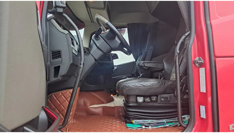 Volvo FH 500 Globetrotter Euro 5 - Vetopöytäauto: kuva Volvo FH 500 Globetrotter Euro 5 - Vetopöytäauto Volvo FH 500 Globetrotter Euro 5 - Vetopöytäauto: kuva Volvo FH 500 Globetrotter Euro 5 - Vetopöytäauto