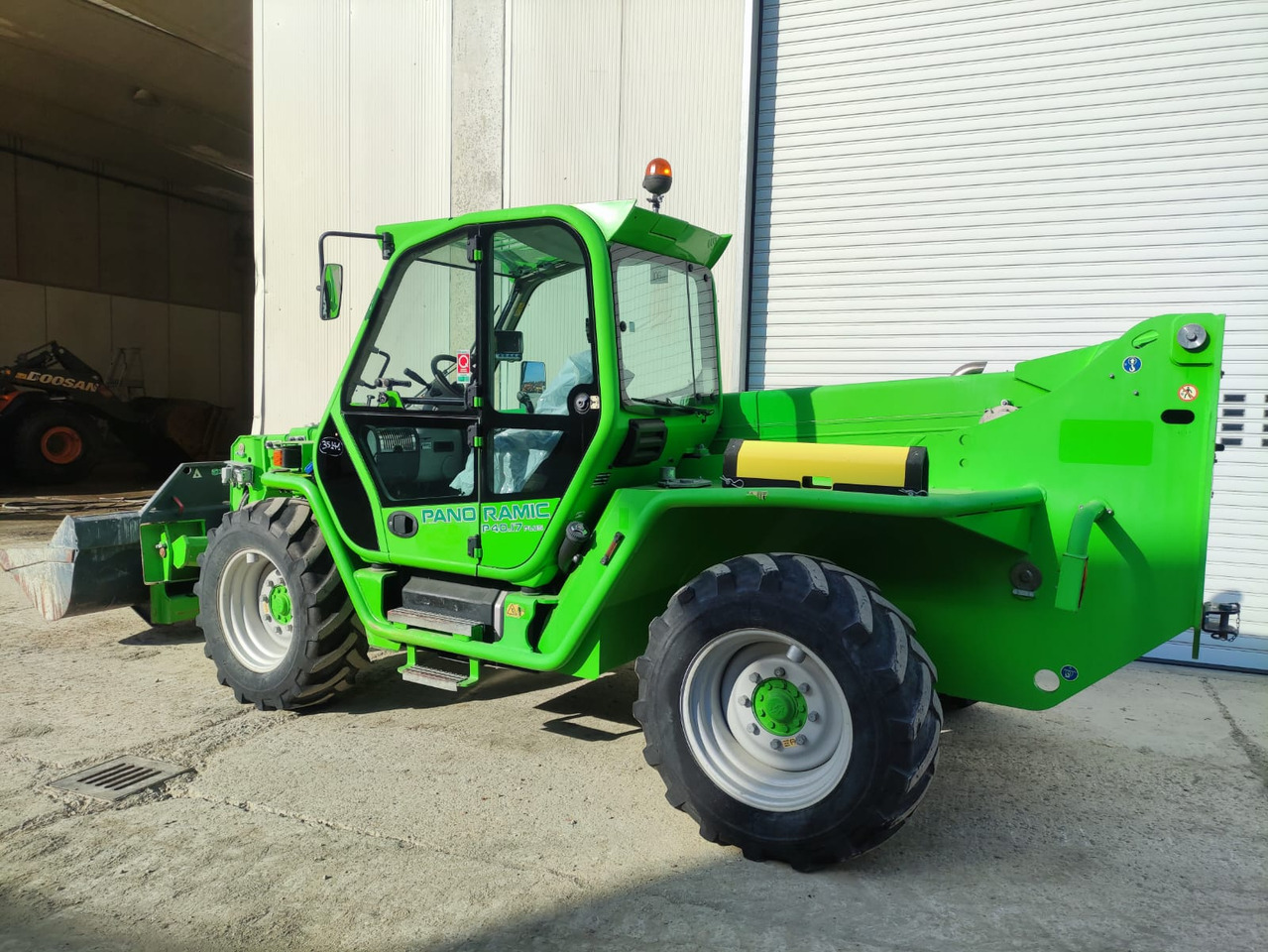 MERLO P.4017 - Kurottaja: kuva MERLO P.4017 - Kurottaja MERLO P.4017 - Kurottaja: kuva MERLO P.4017 - Kurottaja