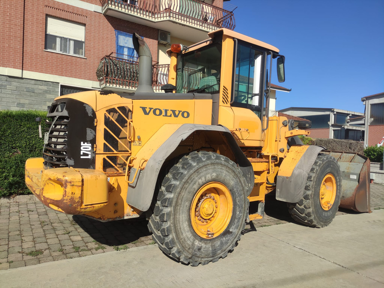 VOLVO L70F - Pyöräkuormaaja: kuva VOLVO L70F - Pyöräkuormaaja VOLVO L70F - Pyöräkuormaaja: kuva VOLVO L70F - Pyöräkuormaaja