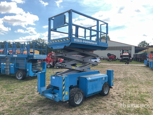 2007 Genie GS2668RT 4x4 Diesel Scissor Lift - Saksilava: kuva 2007 Genie GS2668RT 4x4 Diesel Scissor Lift - Saksilava 2007 Genie GS2668RT 4x4 Diesel Scissor Lift - Saksilava: kuva 2007 Genie GS2668RT 4x4 Diesel Scissor Lift - Saksilava