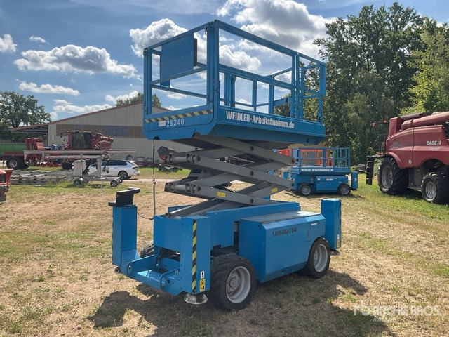 2007 Genie GS2668RT 4x4 Diesel Scissor Lift - Saksilava: kuva 2007 Genie GS2668RT 4x4 Diesel Scissor Lift - Saksilava 2007 Genie GS2668RT 4x4 Diesel Scissor Lift - Saksilava: kuva 2007 Genie GS2668RT 4x4 Diesel Scissor Lift - Saksilava