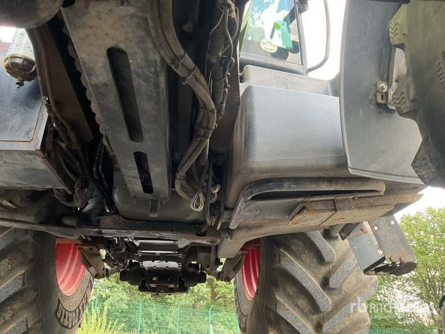 2010 Claas Axion 840 CMatic 4WD Tractor - Traktori: kuva  2010 Claas Axion 840 CMatic 4WD Tractor - Traktori 2010 Claas Axion 840 CMatic 4WD Tractor - Traktori: kuva  2010 Claas Axion 840 CMatic 4WD Tractor - Traktori