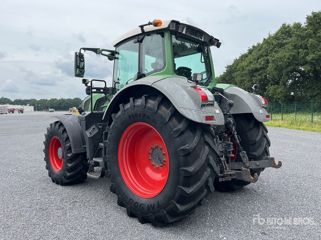 2014 Fendt 824 Vario Profi Plus 4WD Tractor - Traktori: kuva 2014 Fendt 824 Vario Profi Plus 4WD Tractor - Traktori 2014 Fendt 824 Vario Profi Plus 4WD Tractor - Traktori: kuva 2014 Fendt 824 Vario Profi Plus 4WD Tractor - Traktori
