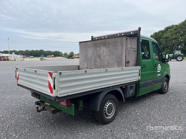 2015 Volkswagen Crafter 4x2 Crew Cab Flatbed Truck - Lava-kuorma-auto: kuva 2015 Volkswagen Crafter 4x2 Crew Cab Flatbed Truck - Lava-kuorma-auto 2015 Volkswagen Crafter 4x2 Crew Cab Flatbed Truck - Lava-kuorma-auto: kuva 2015 Volkswagen Crafter 4x2 Crew Cab Flatbed Truck - Lava-kuorma-auto