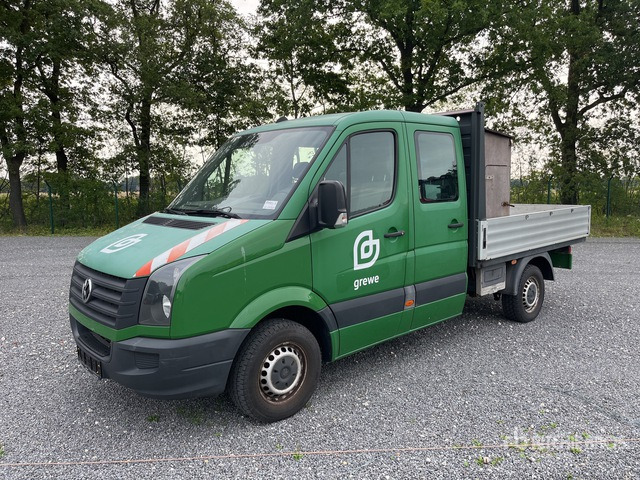 2015 Volkswagen Crafter 4x2 Crew Cab Flatbed Truck - Lava-kuorma-auto: kuva 2015 Volkswagen Crafter 4x2 Crew Cab Flatbed Truck - Lava-kuorma-auto 2015 Volkswagen Crafter 4x2 Crew Cab Flatbed Truck - Lava-kuorma-auto: kuva 2015 Volkswagen Crafter 4x2 Crew Cab Flatbed Truck - Lava-kuorma-auto
