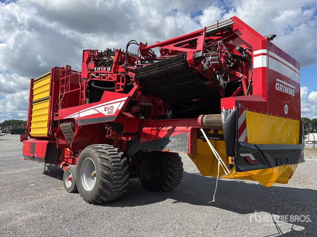 2020 Grimme EVO 280 ClodSep Pull Type 2 Row Potato Harvester - Perunannostokone: kuva 2020 Grimme EVO 280 ClodSep Pull Type 2 Row Potato Harvester - Perunannostokone 2020 Grimme EVO 280 ClodSep Pull Type 2 Row Potato Harvester - Perunannostokone: kuva 2020 Grimme EVO 280 ClodSep Pull Type 2 Row Potato Harvester - Perunannostokone