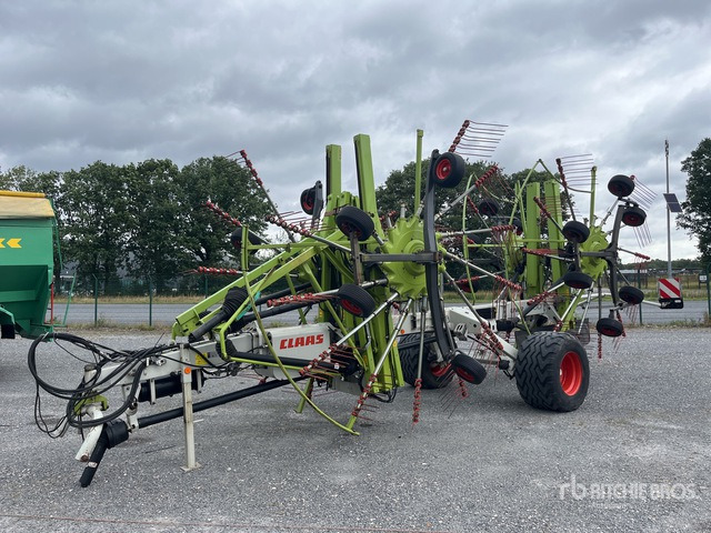 Claas Liner 4000 Comfort Hay Rake - Kesantomurskain/ Vesakkomurskain: kuva Claas Liner 4000 Comfort Hay Rake - Kesantomurskain/ Vesakkomurskain Claas Liner 4000 Comfort Hay Rake - Kesantomurskain/ Vesakkomurskain: kuva Claas Liner 4000 Comfort Hay Rake - Kesantomurskain/ Vesakkomurskain