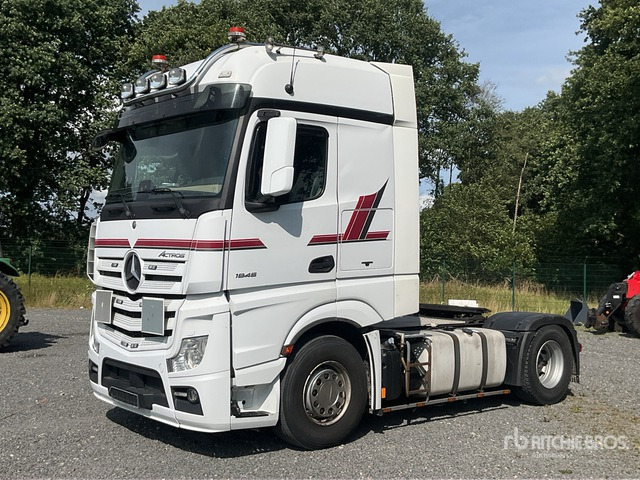 2015 Mercedes-Benz Actros 1845LS 4x2 S/A Sleeper Truck Tractor - Vetopöytäauto: kuva 2015 Mercedes-Benz Actros 1845LS 4x2 S/A Sleeper Truck Tractor - Vetopöytäauto 2015 Mercedes-Benz Actros 1845LS 4x2 S/A Sleeper Truck Tractor - Vetopöytäauto: kuva 2015 Mercedes-Benz Actros 1845LS 4x2 S/A Sleeper Truck Tractor - Vetopöytäauto