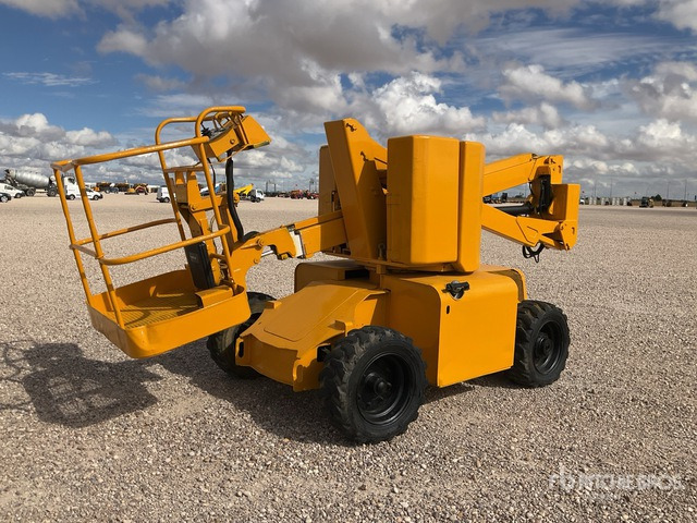 1999 Haulotte HA12D 2WD Diesel Articulating Boom Lift - Puomilava: kuva 1999 Haulotte HA12D 2WD Diesel Articulating Boom Lift - Puomilava 1999 Haulotte HA12D 2WD Diesel Articulating Boom Lift - Puomilava: kuva 1999 Haulotte HA12D 2WD Diesel Articulating Boom Lift - Puomilava