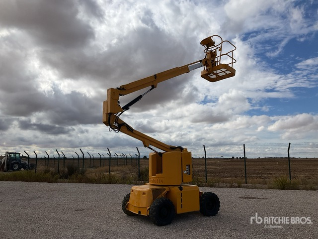 1999 Haulotte HA12D 2WD Diesel Articulating Boom Lift - Puomilava: kuva 1999 Haulotte HA12D 2WD Diesel Articulating Boom Lift - Puomilava 1999 Haulotte HA12D 2WD Diesel Articulating Boom Lift - Puomilava: kuva 1999 Haulotte HA12D 2WD Diesel Articulating Boom Lift - Puomilava