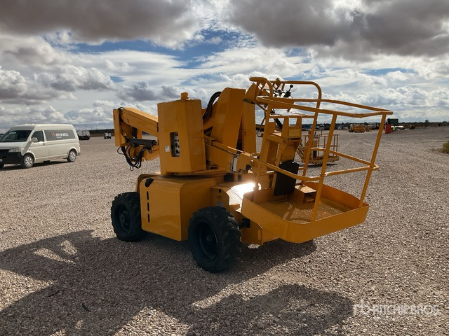 1999 Haulotte HA12D 2WD Diesel Articulating Boom Lift - Puomilava: kuva 1999 Haulotte HA12D 2WD Diesel Articulating Boom Lift - Puomilava 1999 Haulotte HA12D 2WD Diesel Articulating Boom Lift - Puomilava: kuva 1999 Haulotte HA12D 2WD Diesel Articulating Boom Lift - Puomilava