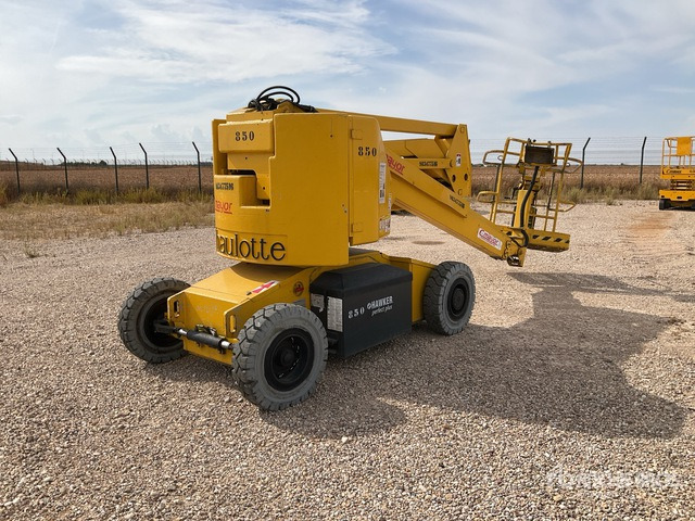 1999 Haulotte HA15I 2WD Electric Articulating Boom Lift - Puomilava: kuva 1999 Haulotte HA15I 2WD Electric Articulating Boom Lift - Puomilava 1999 Haulotte HA15I 2WD Electric Articulating Boom Lift - Puomilava: kuva 1999 Haulotte HA15I 2WD Electric Articulating Boom Lift - Puomilava