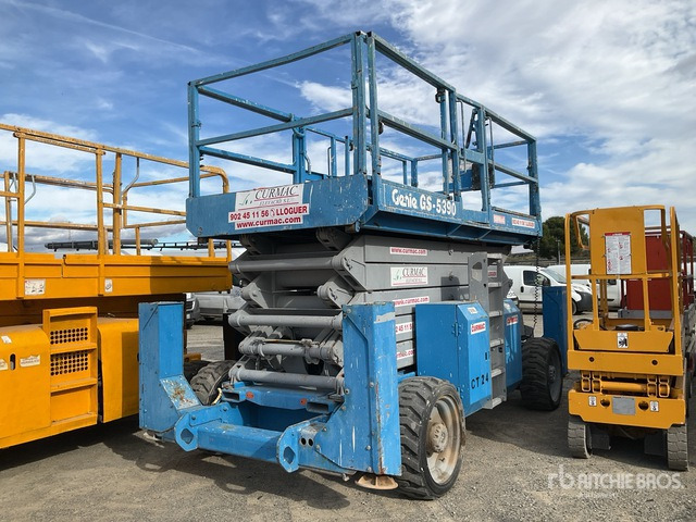 2002 Genie GS-5390 4x4 Diesel (Inoperable) Scissor Lift - Saksilava: kuva 2002 Genie GS-5390 4x4 Diesel (Inoperable) Scissor Lift - Saksilava 2002 Genie GS-5390 4x4 Diesel (Inoperable) Scissor Lift - Saksilava: kuva 2002 Genie GS-5390 4x4 Diesel (Inoperable) Scissor Lift - Saksilava